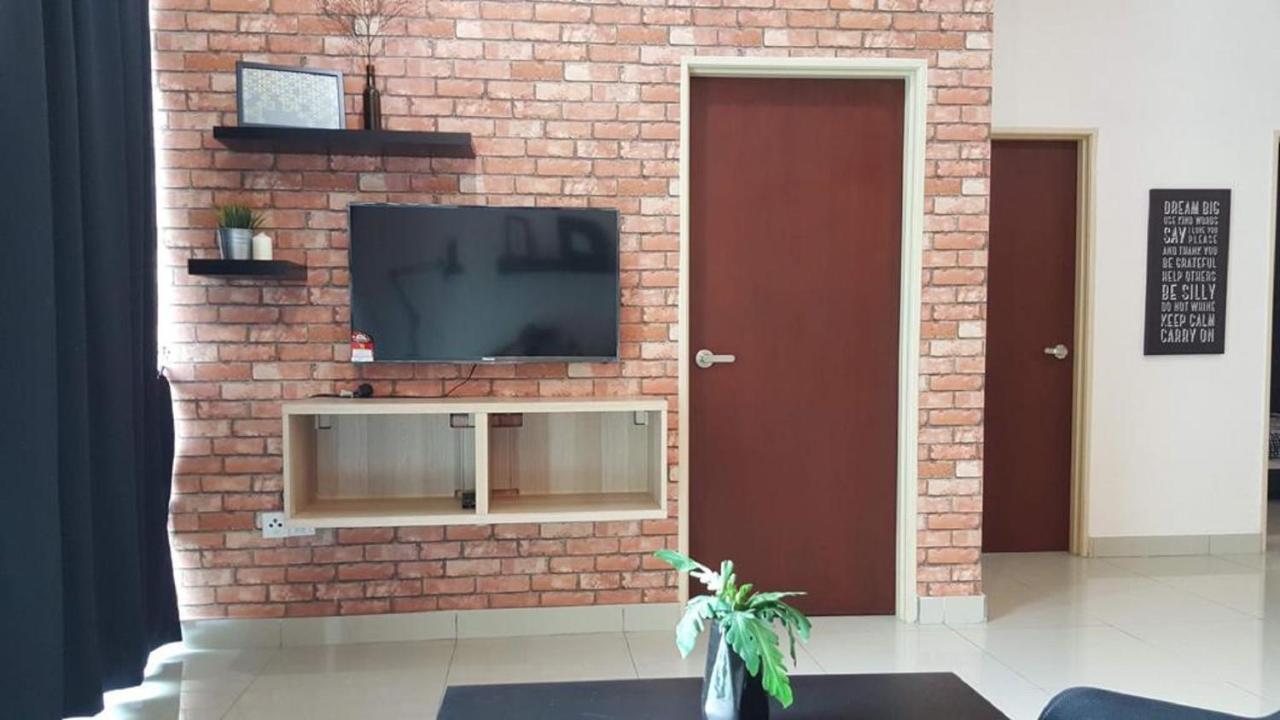 Pangsapuri 17-3bedroom Palazio Mount Austin For 6pax *